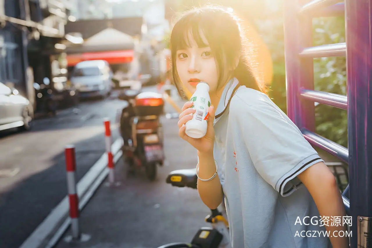 图片[1]-肥宅糖糖子-校服少女写真图-ACG资源网