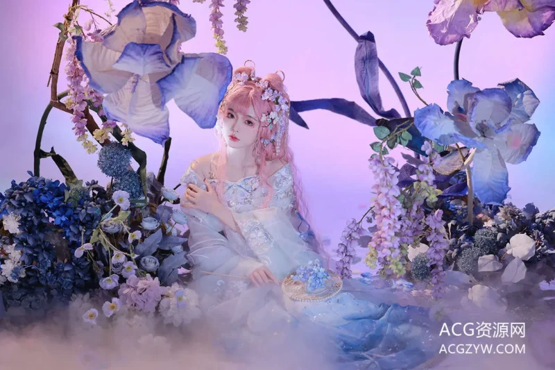怀里猫ovo - 花月夜蝶梦-ACG资源网