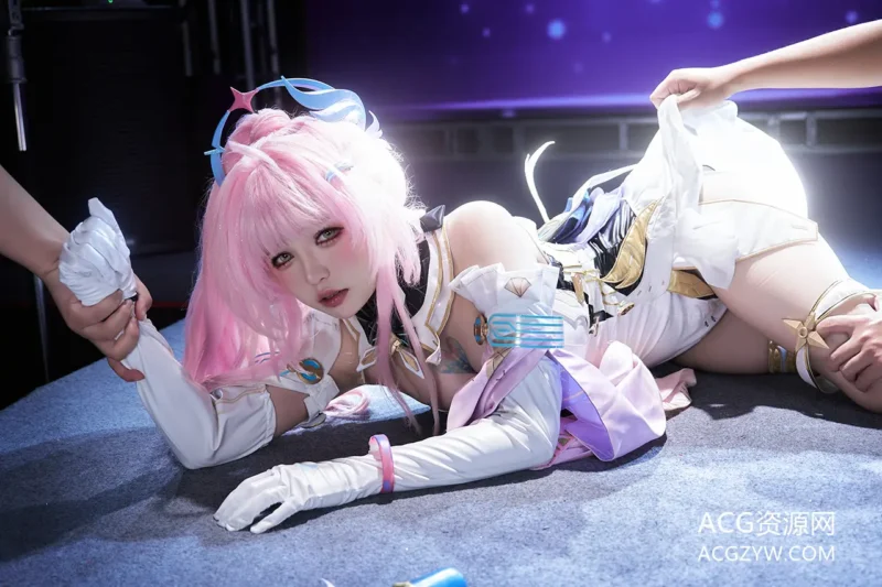 阿薰kaOri 爱弥斯写真图-ACG资源网
